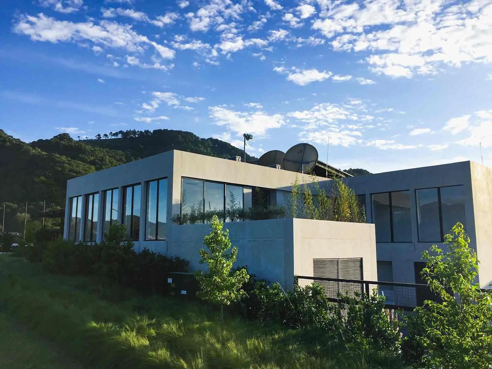 Showroom Pulte Golf — ventanas de aluminio